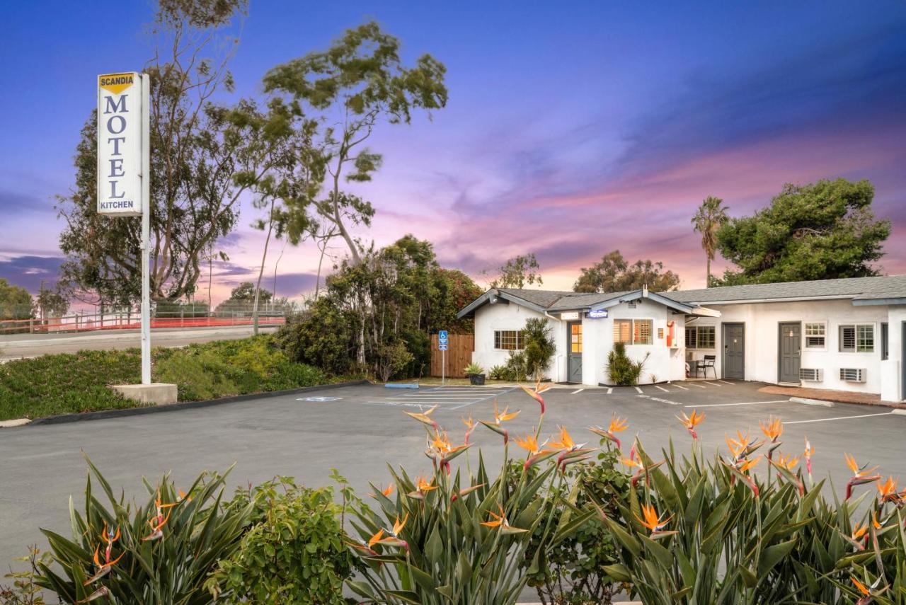 Scandia Motel Carlsbad Ngoại thất bức ảnh