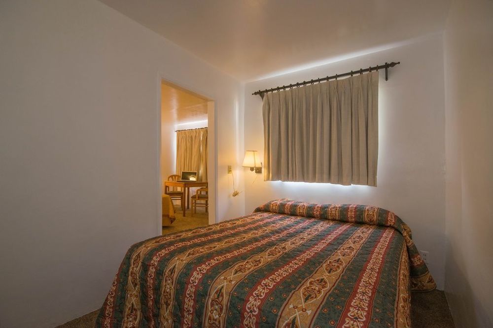 Scandia Motel Carlsbad Ngoại thất bức ảnh