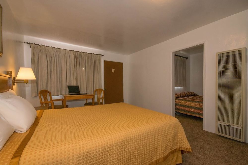 Scandia Motel Carlsbad Ngoại thất bức ảnh