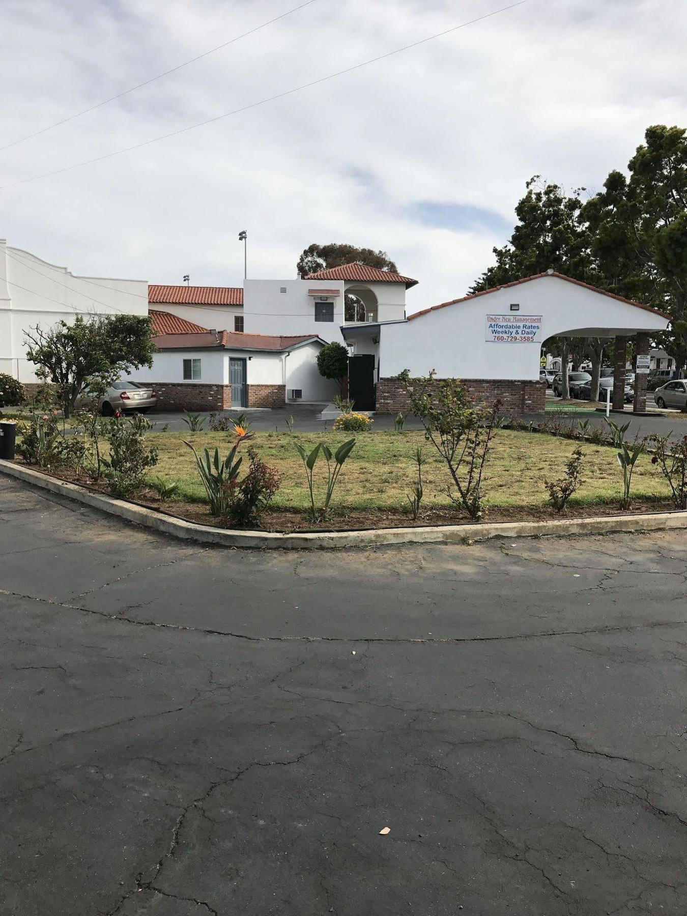 Scandia Motel Carlsbad Ngoại thất bức ảnh